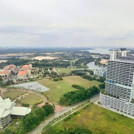C0704 Almas Suite Seaview & Netflix Stay Nusajaya  Bagian luar foto