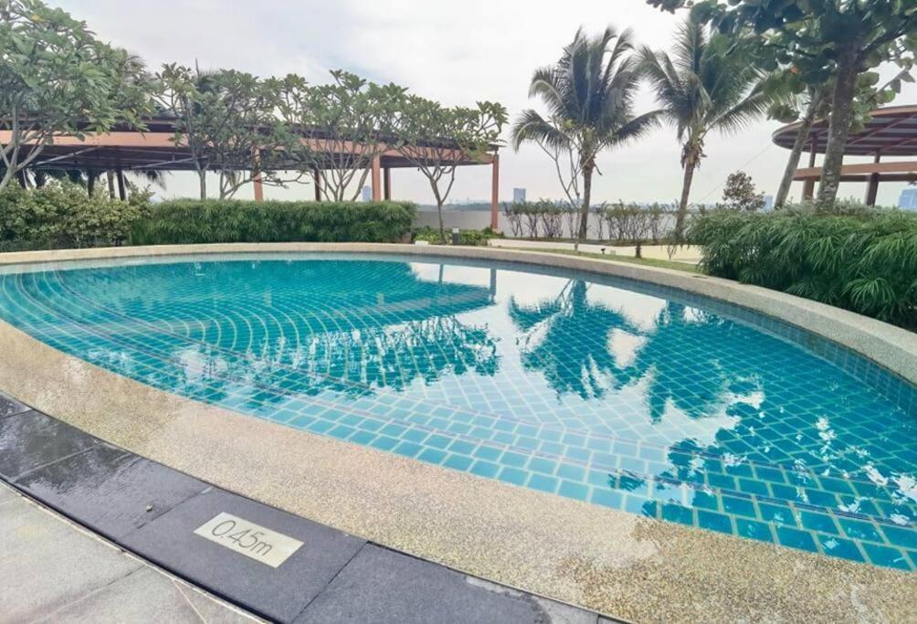 C0704 Almas Suite Seaview & Netflix Stay Nusajaya  Bagian luar foto