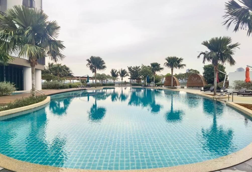 C0704 Almas Suite Seaview & Netflix Stay Nusajaya  Bagian luar foto