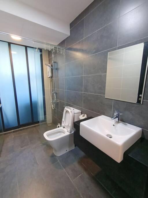 C0704 Almas Suite Seaview & Netflix Stay Nusajaya  Bagian luar foto