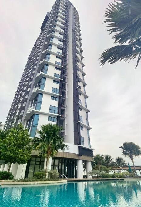 C0704 Almas Suite Seaview & Netflix Stay Nusajaya  Bagian luar foto