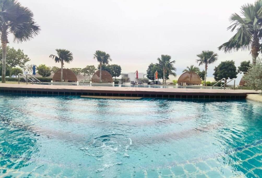 C0704 Almas Suite Seaview & Netflix Stay Nusajaya  Bagian luar foto